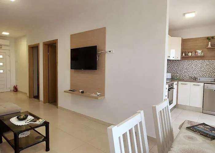 Infinity, Free Parking * 두브로브니크