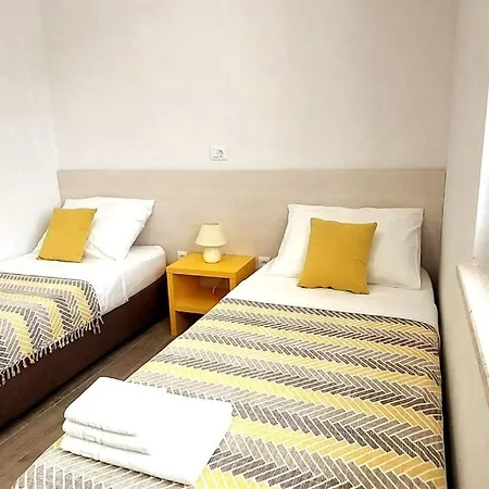 Apartment Infinity, Free Parking