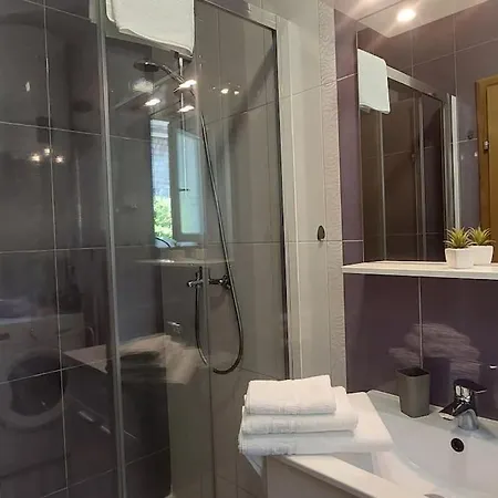 Appartement Infinity, Free Parking