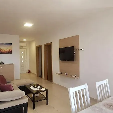 Infinity, Free Parking *