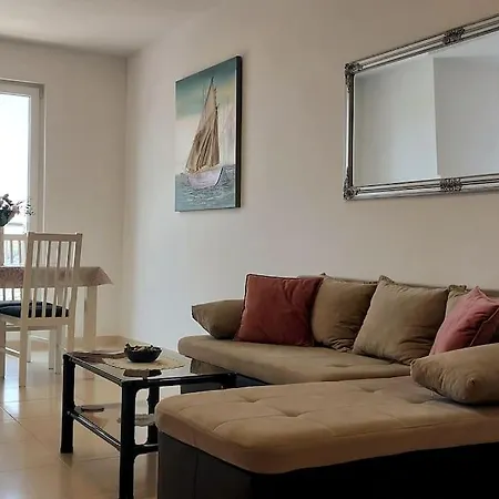 Infinity, Free Parking Dubrovnik