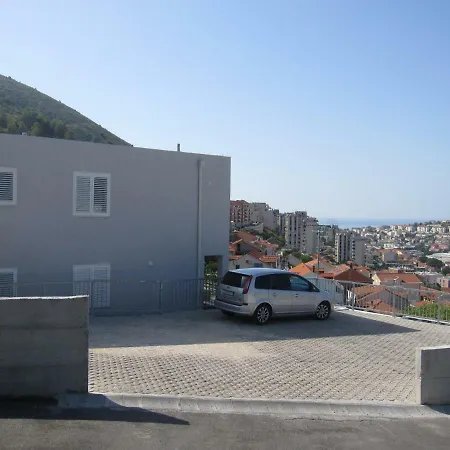 Infinity, Free Parking * Dubrovnik