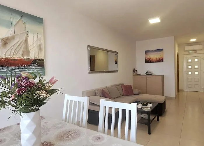 Infinity, Free Parking *