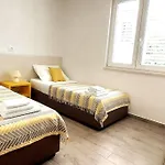 Infinity, Free Parking شقة دوبروفينك