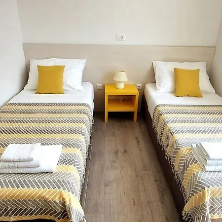 Infinity, Free Parking * 杜布罗夫尼克