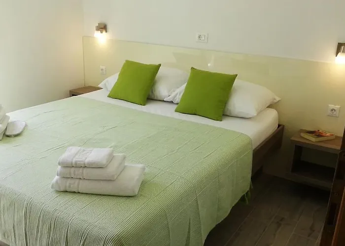 Infinity, Free Parking アパート *