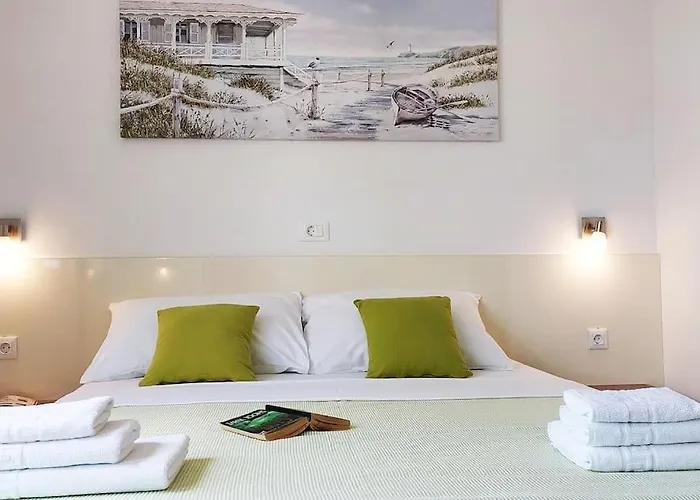Infinity, Free Parking Appartement