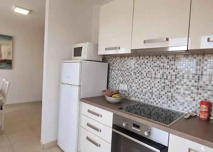 Infinity, Free Parking Appartement